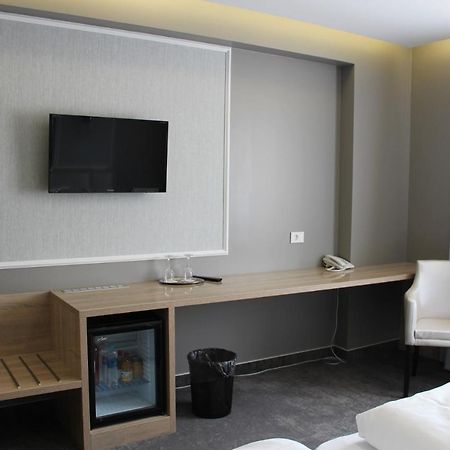 Hotel Merops Meszaros Szekszárd エクステリア 写真